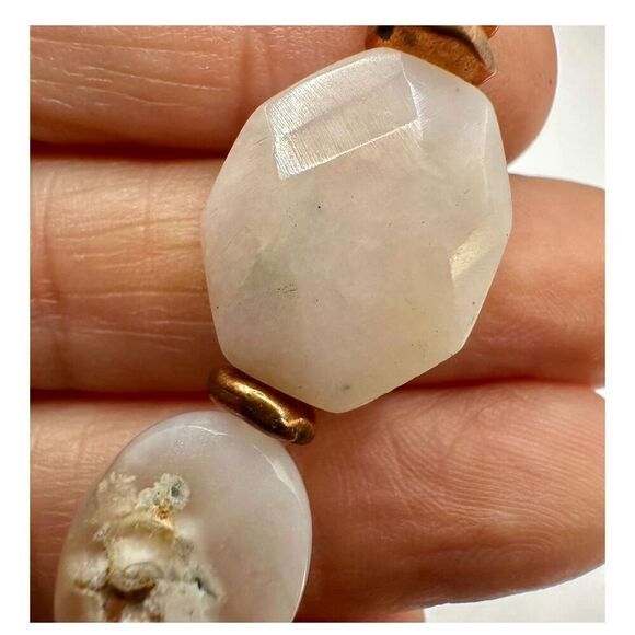 Rose quartz agate and copper disc beaded stretchy bracelet - Picture 6 of 9